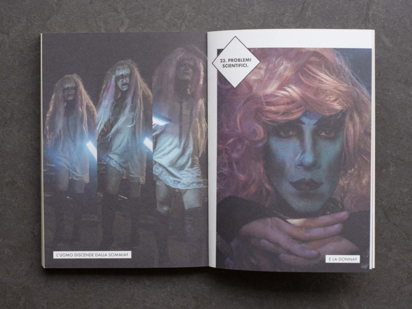 toilet-inside4-RG8_1536