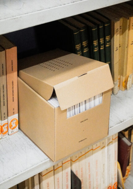 EU1-Shibboleth-Desk-Emic-Units-02