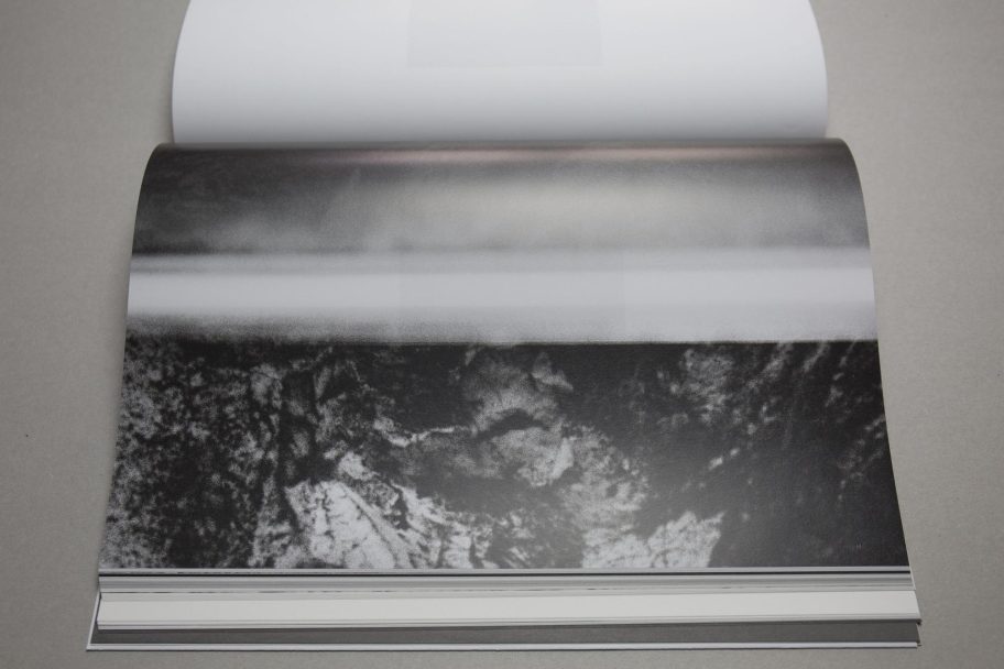 The-line-of-water_13